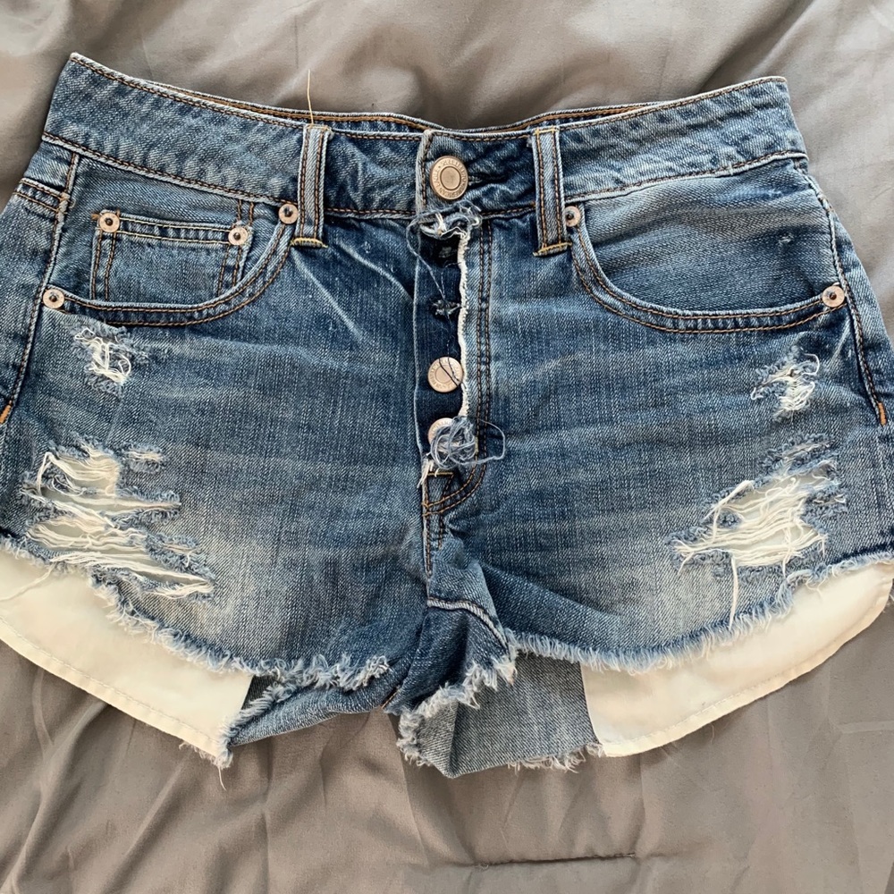 AE JEAN SHORTS!